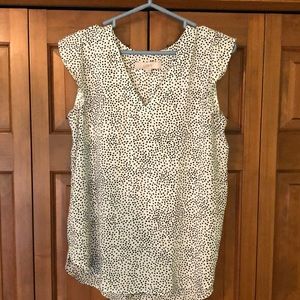 LOFT  flowy, cap sleeve, black polka dot top. Like new